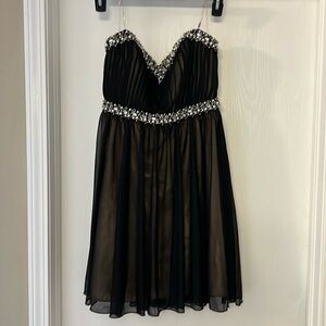 Black homecoming mini